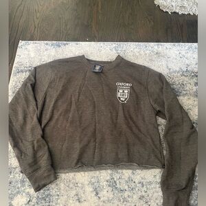 Women’s cropped Oxford University crew neck sweater